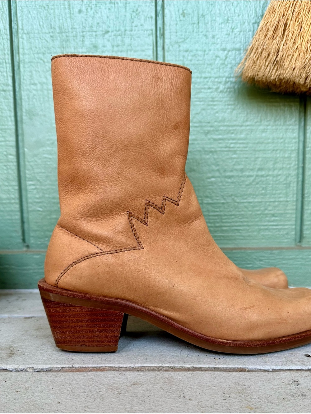 Bird of Flight Ojai Boots Size 8